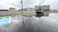 やよい堂薬局 岩出店の駐車場