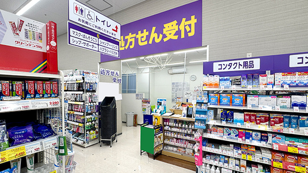 ウェルパーク薬局亀戸北口店の入口