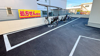 ドラッグセイムス高知北本町薬局の駐輪場