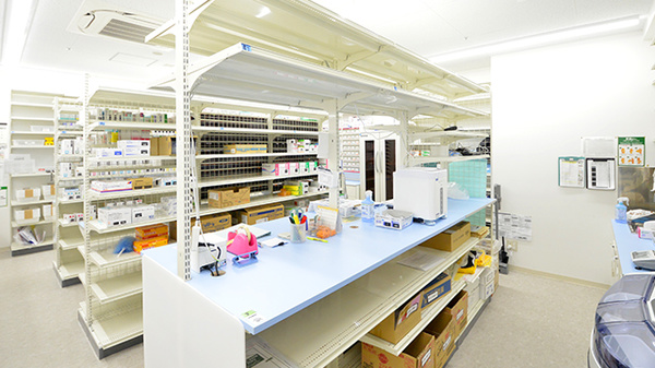 スギ薬局 アピア八千代台店の調剤室