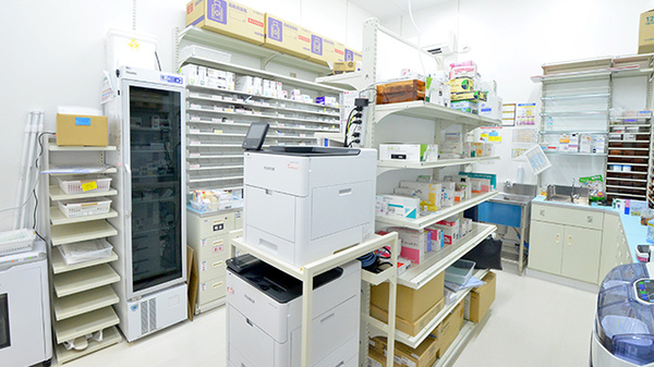 調剤薬局ツルハドラッグ天童糠塚店の調剤室