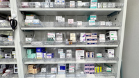 大信薬局七隈店の薬棚