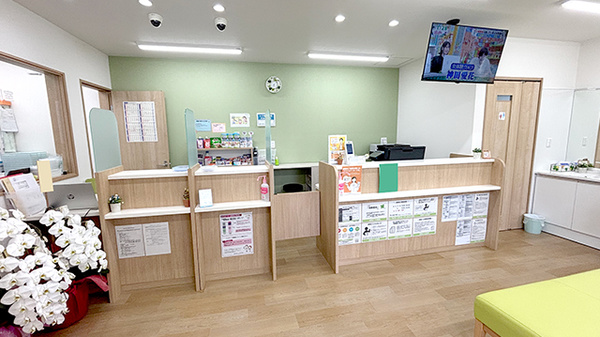 畝傍よつば薬局の受付/カウンター