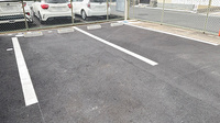 畝傍よつば薬局の駐車場