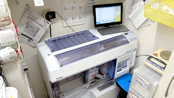 サカグチ薬局 千代田郵便局前店の調剤器具