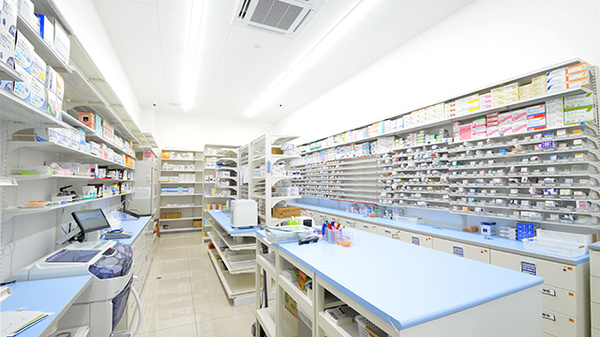 スギ薬局 美里西店の調剤室