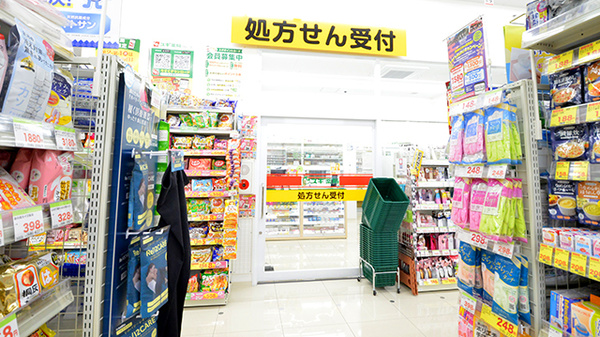 スギ薬局 大正泉尾店の入口