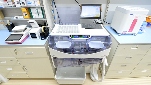 調剤薬局ツルハドラッグ中小田井店の調剤器具