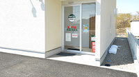 V・drug　美濃生櫛薬局の入口