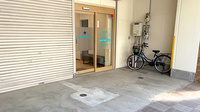 安芸タカズミ薬局の入口