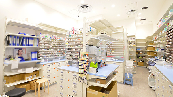 スギ薬局 ブルーフロント芝浦店の調剤室