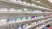 ププレひまわり薬局　府中高木店の薬棚