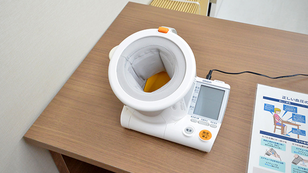 調剤薬局ツルハドラッグ須賀川西店の血圧計