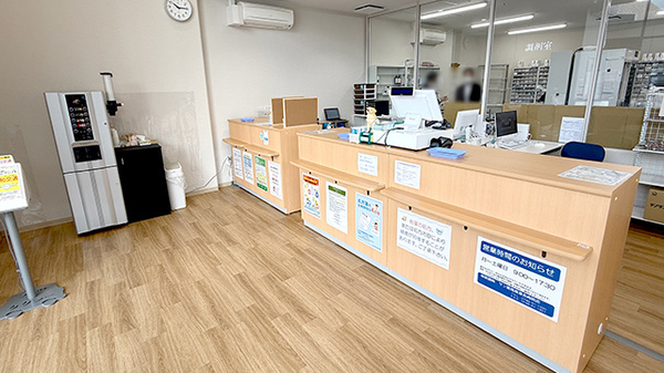 サン薬局高清会病院店の受付/カウンター