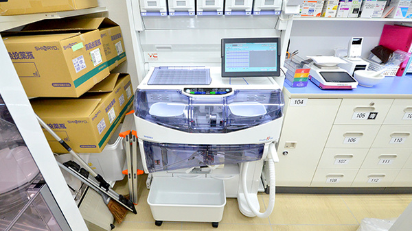 薬局くすりの福太郎　実籾北口店の調剤器具