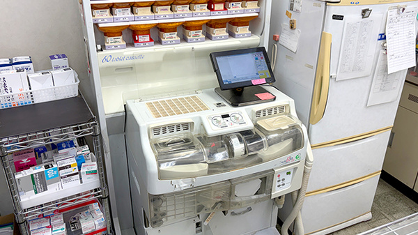 しらゆり薬局の調剤器具