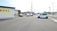 V・drug　東近江東今崎薬局の駐車場