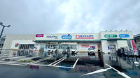 ウエルシアプラス薬局友丘店の外観