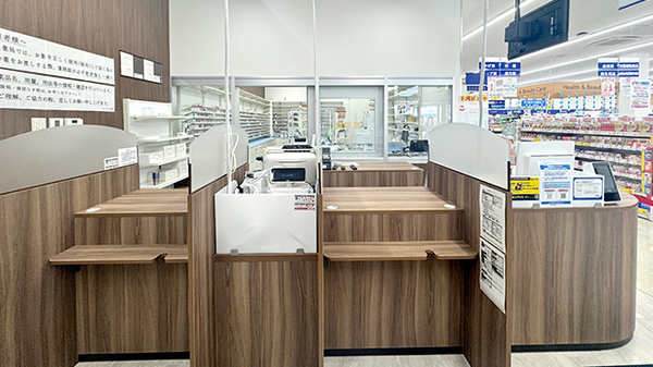 ウエルシアプラス薬局大野城中央店の受付/カウンター