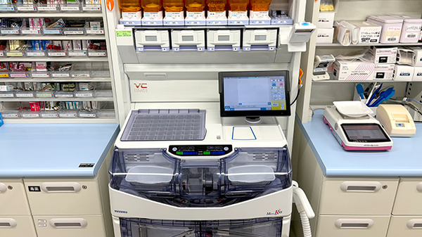 エスマイル薬局 新市店の調剤器具