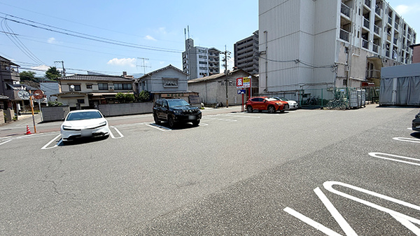 ププレひまわり薬局　呉築地店の駐車場