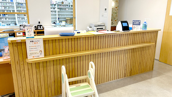 かえで薬局の受付/カウンター