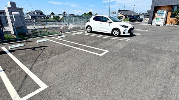 ＭＩＫＡＴＡ薬局の駐車場