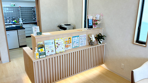 ポトス薬局かにこう店の受付/カウンター