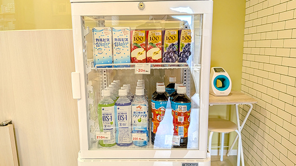 コスモファーマ佐久南薬局の飲食物