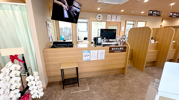 サエラ薬局　一橋学園店の受付/カウンター