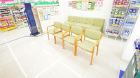 スギ薬局 東淀川豊里店の待合スペース