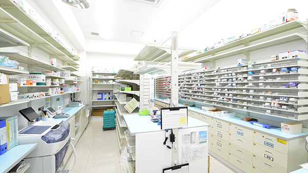 スギ薬局 東淀川豊里店の調剤室