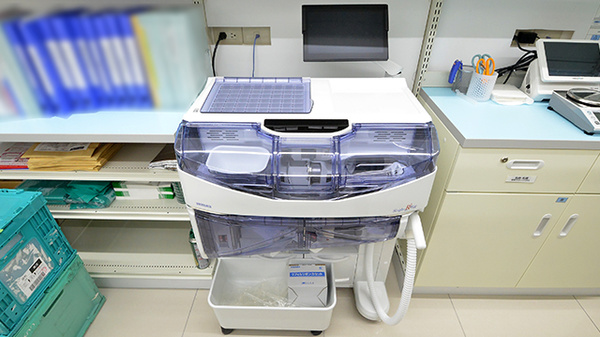 スギ薬局 東淀川豊里店の調剤器具
