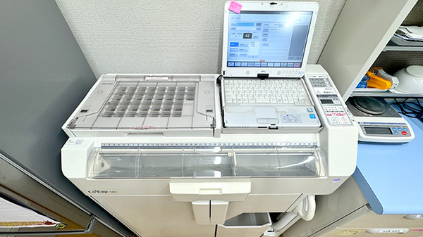 手鎌薬局の調剤器具