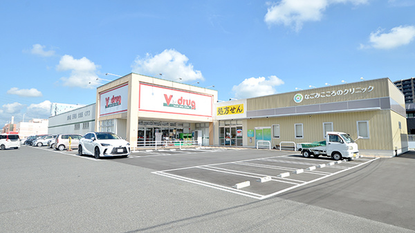 V・drug　弥富薬局の外観