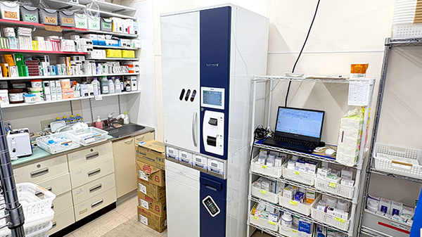 しろくま薬局　寝屋川店の調剤器具