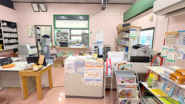 かえで薬局下吉田店の受付/カウンター