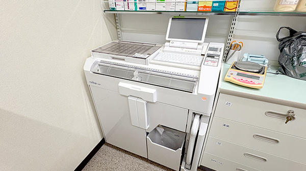 アカカベ薬局　藤が尾店の調剤器具