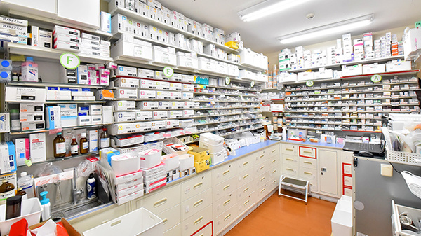 薬のヒグチ薬局　新飯田橋店の調剤室