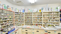 薬ヒグチ調剤薬局 千束店の薬棚