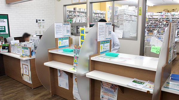 杏林堂薬局　上岡田店の受付/カウンター