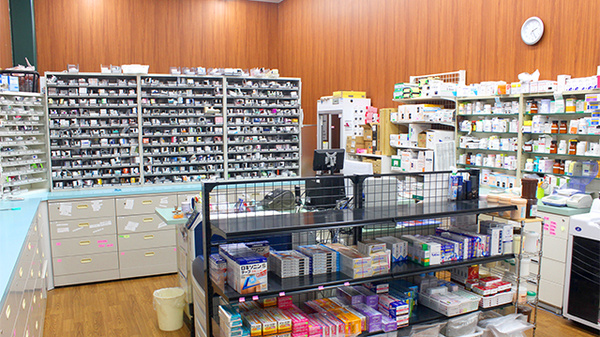 杏林堂薬局　掛川花鳥園前店の調剤室