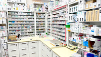 ゆず薬局連取店の薬棚