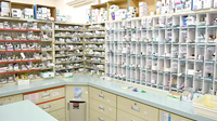 サンリツ薬局　本中山店の薬棚