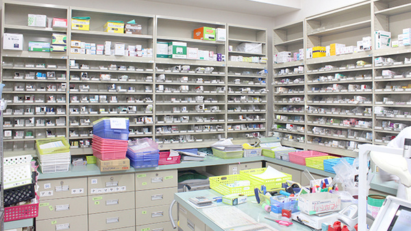 サンリツ薬局　慈恩寺店の調剤室