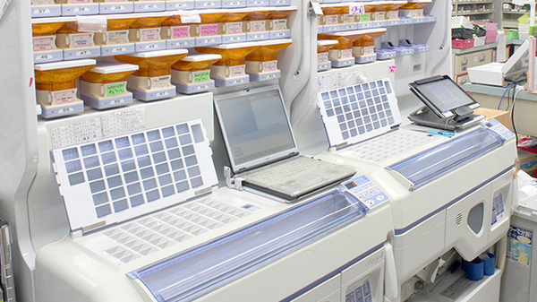 サンリツ薬局　慈恩寺店の調剤器具