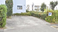 みかん山調剤薬局の駐車場