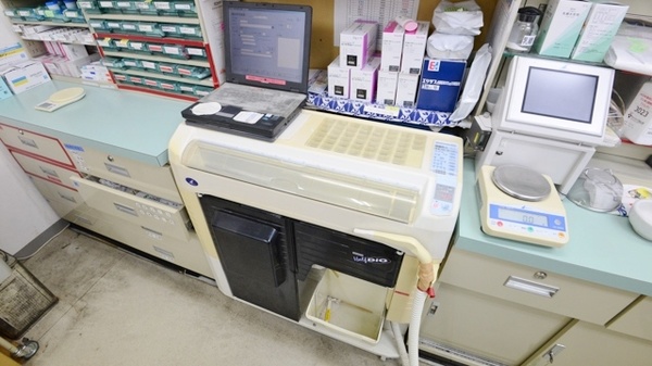 ダリヤ元町薬局の調剤器具
