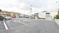 ダリヤ桂薬局の駐車場