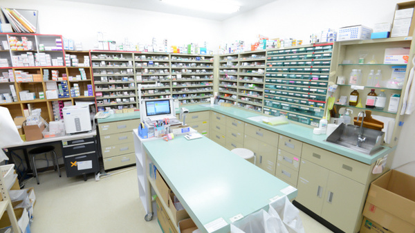 いしづ薬局の調剤室